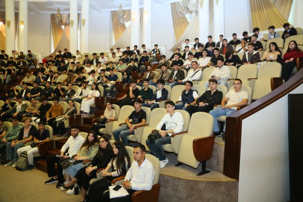 A meeting was held with the first-year students of the Faculty of Energy at Azerbaijan Technical University (AzTU).
