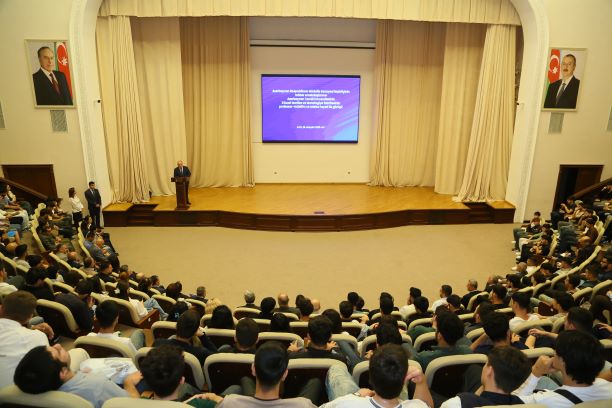 Leadership of the Ministry of Defense Industry Meets with AzTU Students