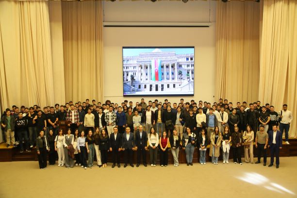 A Meeting Held with Newly Admitted International Students at AzTU