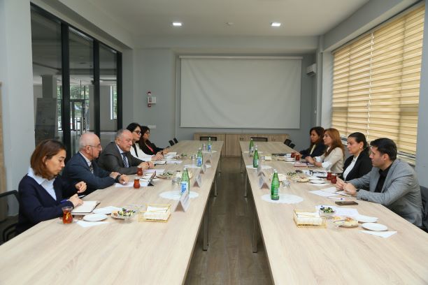 Discussion Held on Expanding Cooperation Between AzTU and SOCAR