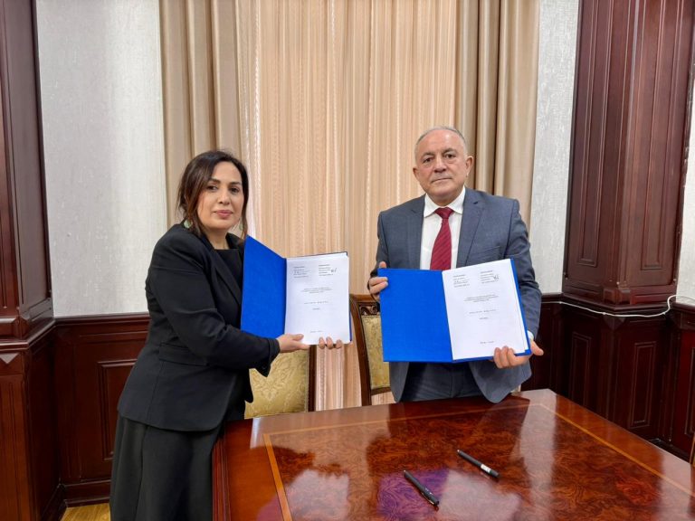 Collective Agreement Signed Between AzTU and the Trade Union Committee